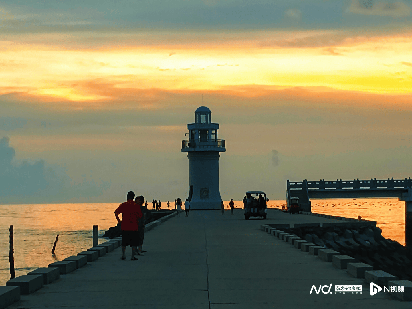 外交部赵立坚点赞湛江：渔网起落间<strong></p>
<p>盈透证券</strong>，满舱鲜活载着晨光归来