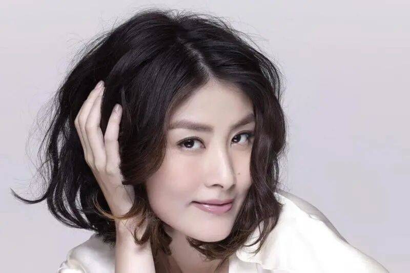 陈慧琳商演现场得知观众都是年消费200万元以上的VIP<strong></p>
<p>安全设备</strong>,直呼“原来我也是一个优惠”