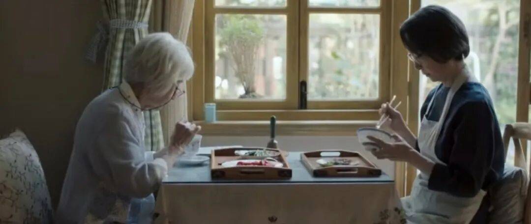 第一批丁克老后<strong></p>
<p>安全设备</strong>，“伴侣能陪一程，但最后都要靠自己”