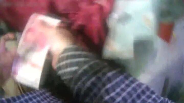 扬州一女子刷短视频惹祸：偷偷去银行取了6万现金<strong></p>
<p>恒生电子证券事业部</strong>，结果……