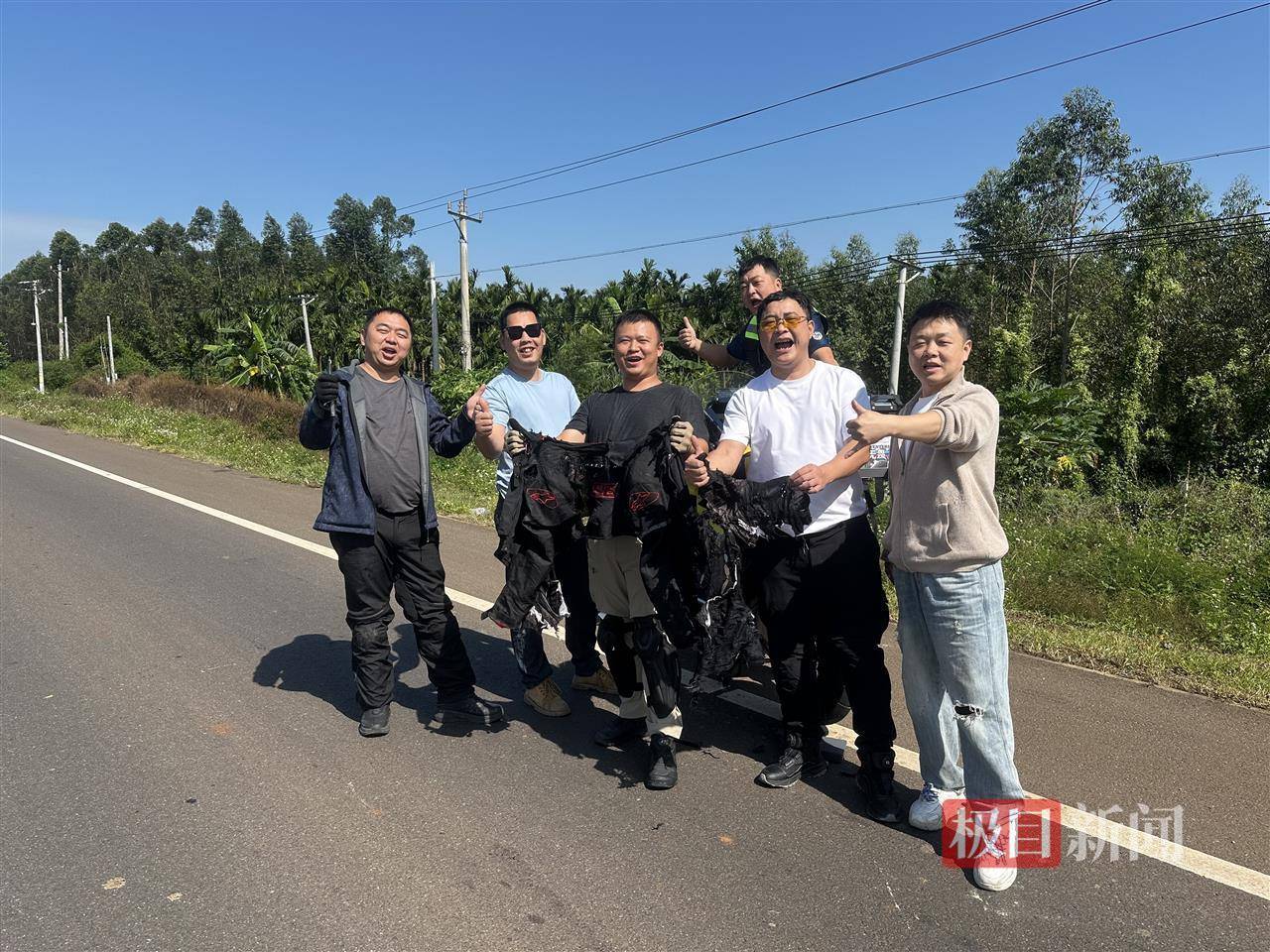 海南一女子被野蜂围攻躲进电动车挡风被<strong></p>
<p>证券分析师陈建平</strong>,5名摩友挥舞衣服施救