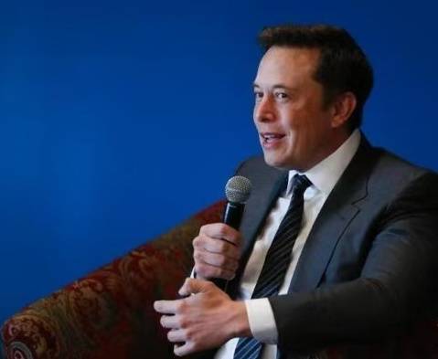 马斯克官宣小15岁高管女友<strong></p>
<p>招商证券股票交易佣金</strong>,毕业于耶鲁大学是AI专家,马斯克母亲力赞:她又智慧又独立