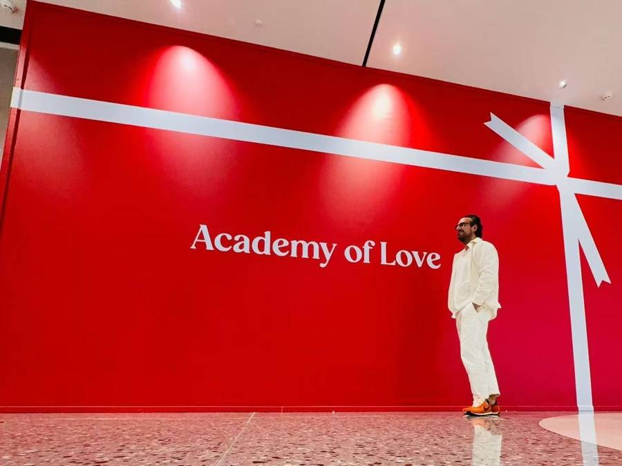 法国人在上海开店<strong></p>
<p>华西证券工作怎么样</strong>,只卖白色衣服竟然火了丨上海滩上洋掌柜