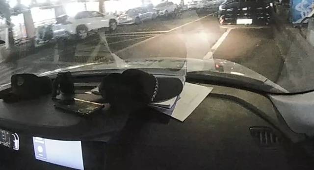 机智!快递在家门口被偷<strong></p>
<p>中航证券昆明营业部</strong>,她用一招抓到了人还拿回了东西