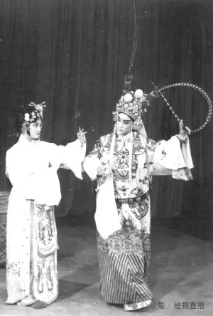 “何晴告别仪式”不公开对外吊唁<strong></p>
<p>中航证券昆明营业部</strong>，好友：她本想跟李雪健一样，战胜病魔，走回舞台