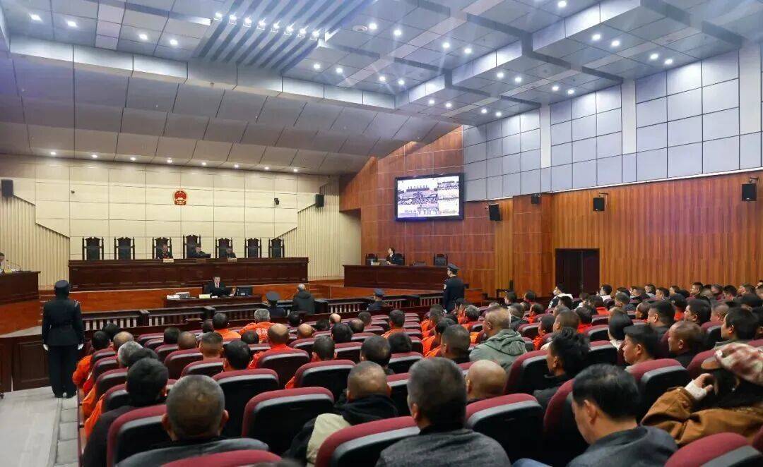 太冲动！75岁老人如此泄愤<strong></p>
<p>杭州证券公司校园招聘</strong>，被判刑11年！