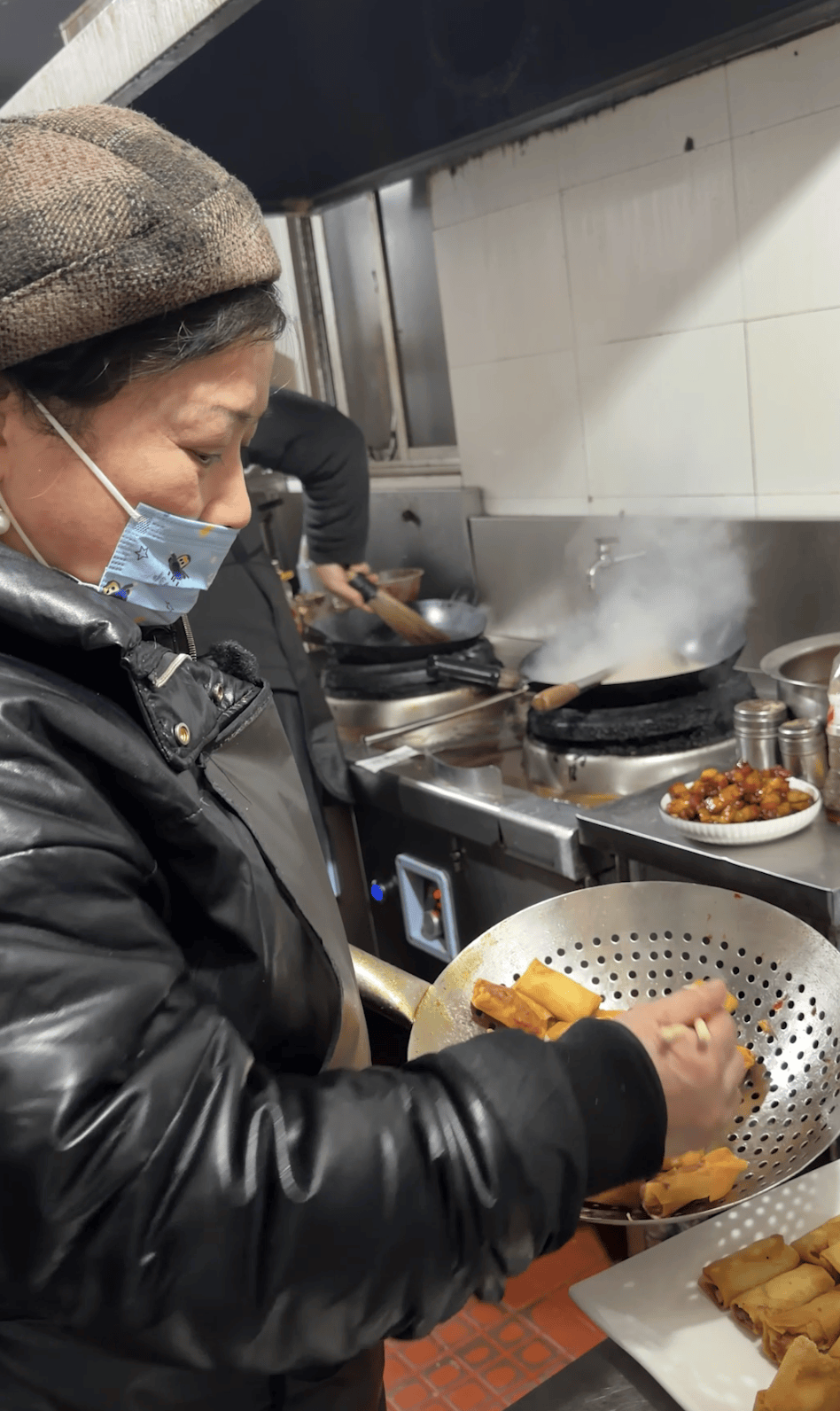 百万债务还清了！夫妻俩在杭州开饭店<strong></p>
<p>西藏有哪些证券公司</strong>，8年来第一次回老家过年，临行宴请老顾客