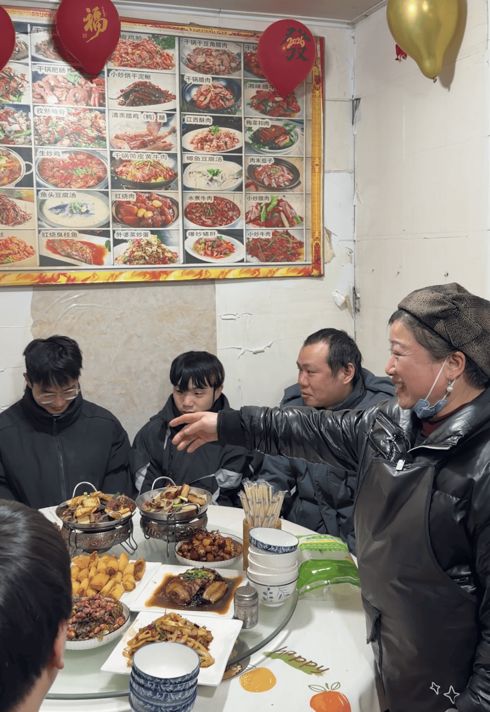 百万债务还清了！夫妻俩在杭州开饭店<strong></p>
<p>西藏有哪些证券公司</strong>，8年来第一次回老家过年，临行宴请老顾客