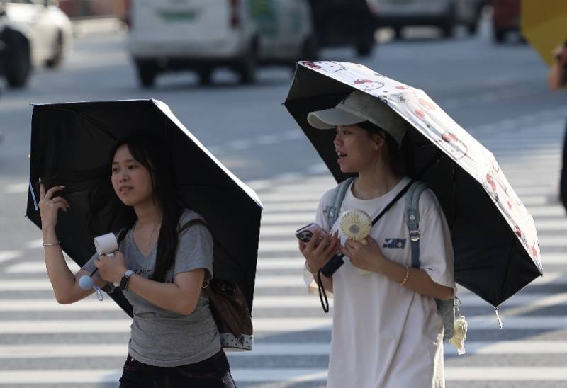 “热麻了”<strong></p>
<p>中泰证券佣金</strong>,广州今日最高温41.6℃,花都区橙色预警生效